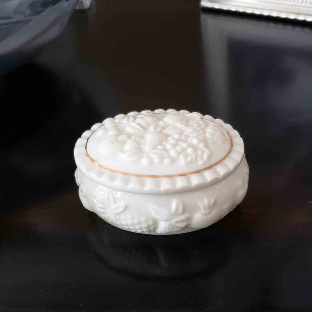 Small Lenox Porcelain Keepsake Box White Gold 1998